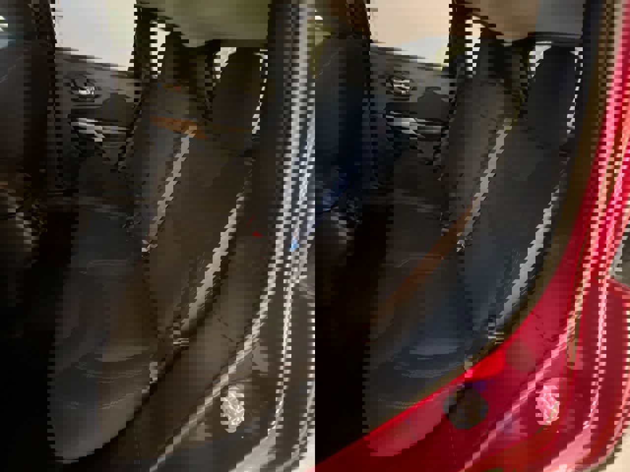 Used 2017 Jeep Cherokee Latitude w/ Safety/Convenience Group image 22