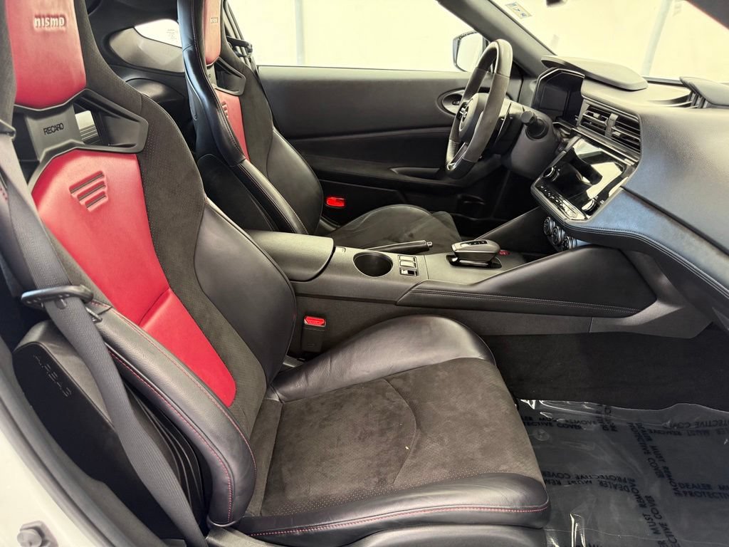 Used 2024 Nissan Z NISMO w/ Floor Mat Package RWD image 18