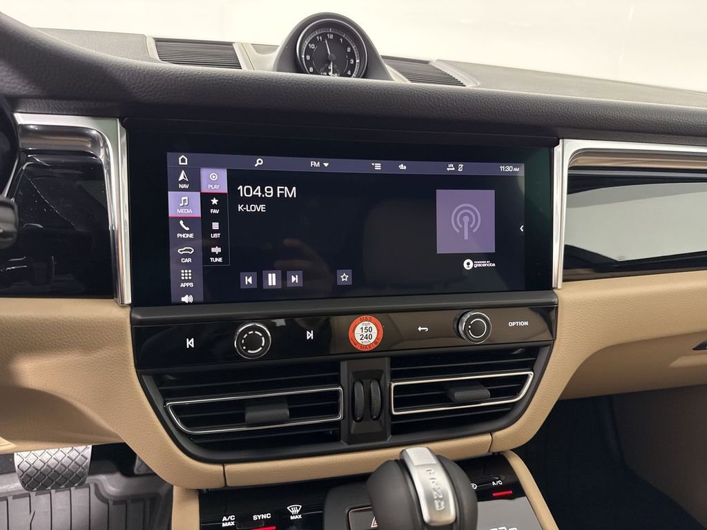 New 2026 Porsche Macan AWD/4WD image 28