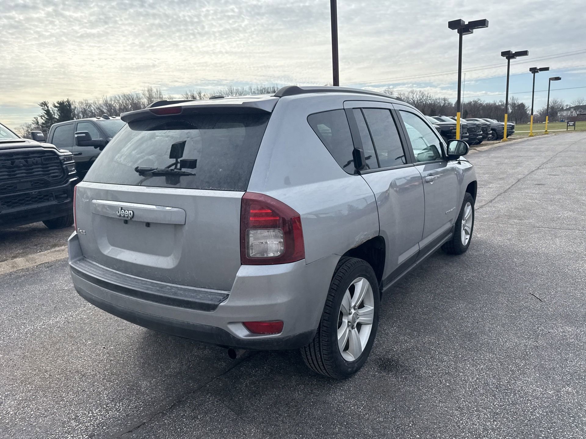Used 2017 Jeep Compass Sport w/ Power Value Group image 7