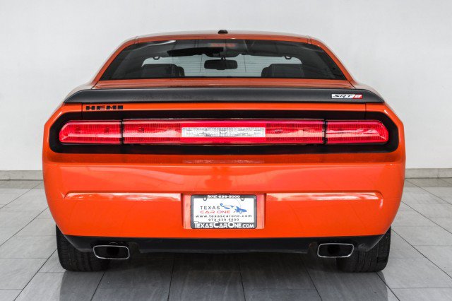 Used 2009 Dodge Challenger SRT8 w/ SRT Option Group II RWD image 7
