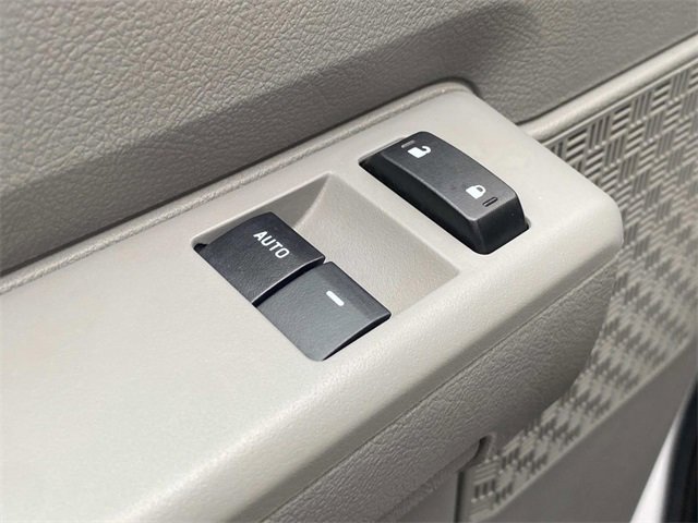 Used 2024 Ford E-350 and Econoline 350 Super Duty w/ Power Windows & Locks Group image 11