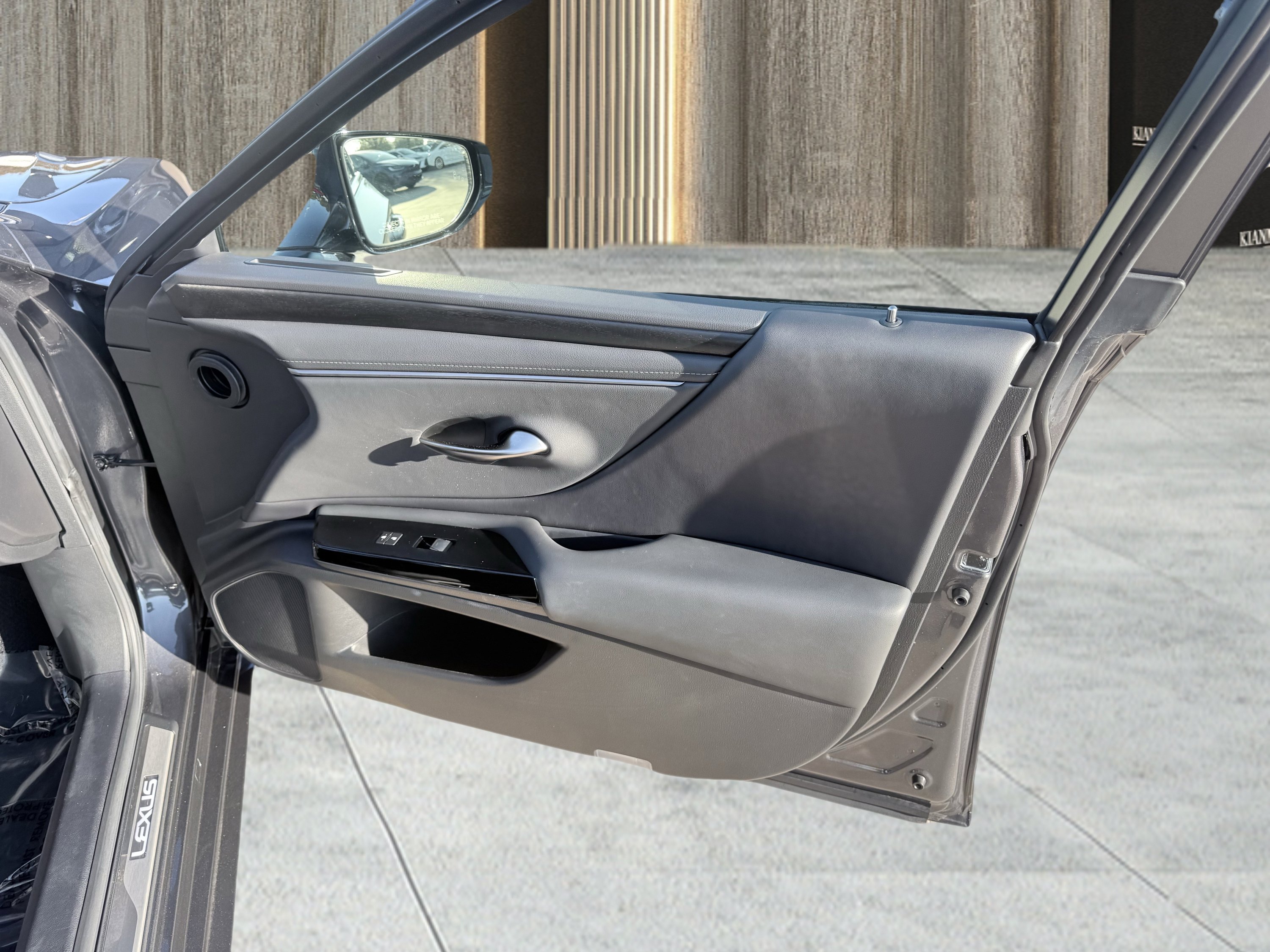 Used 2025 Lexus ES 300h ES 300h F SPORT Design w/ Premium Package image 58