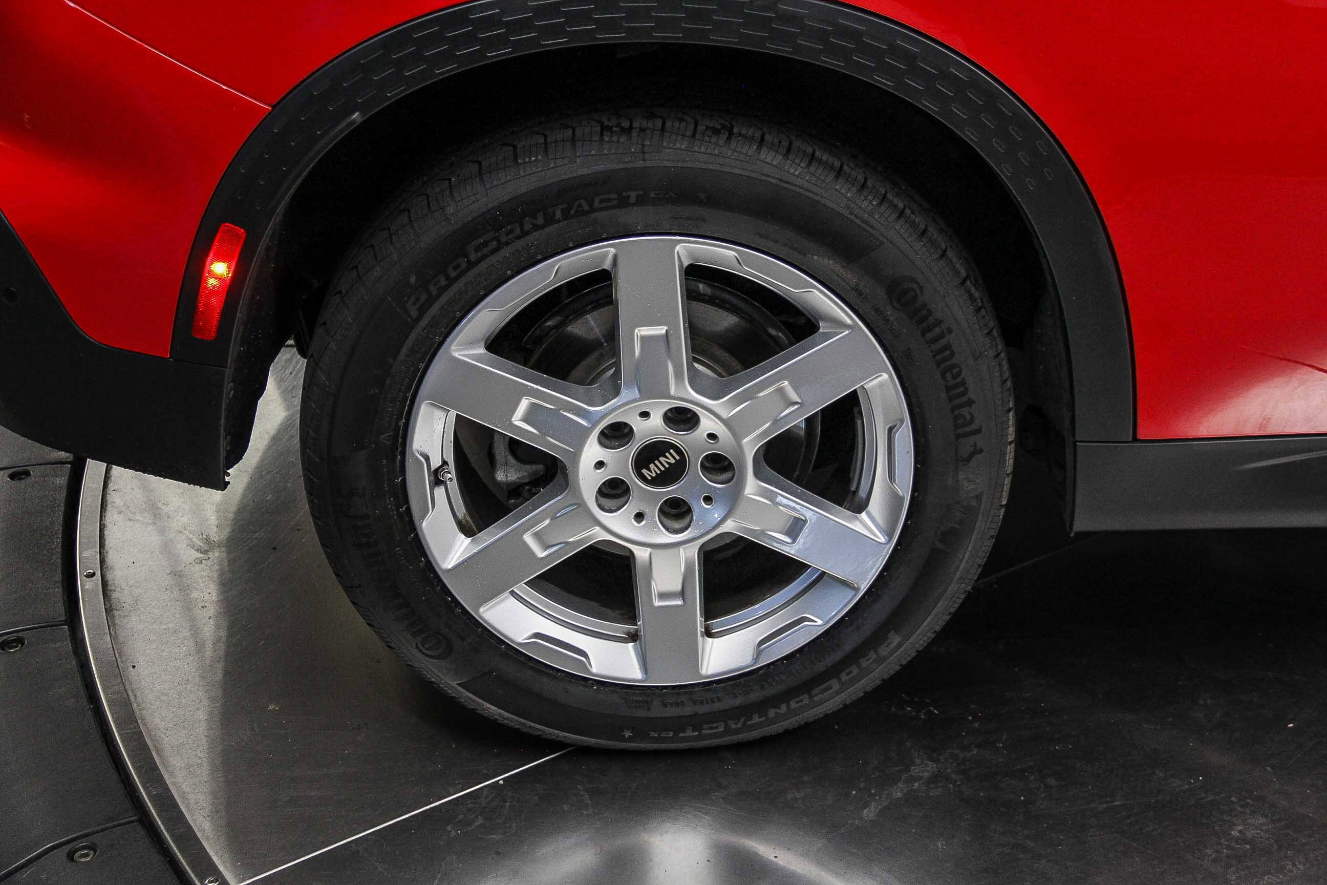 Used 2025 MINI Cooper Countryman S w/ Comfort Package Max image 8