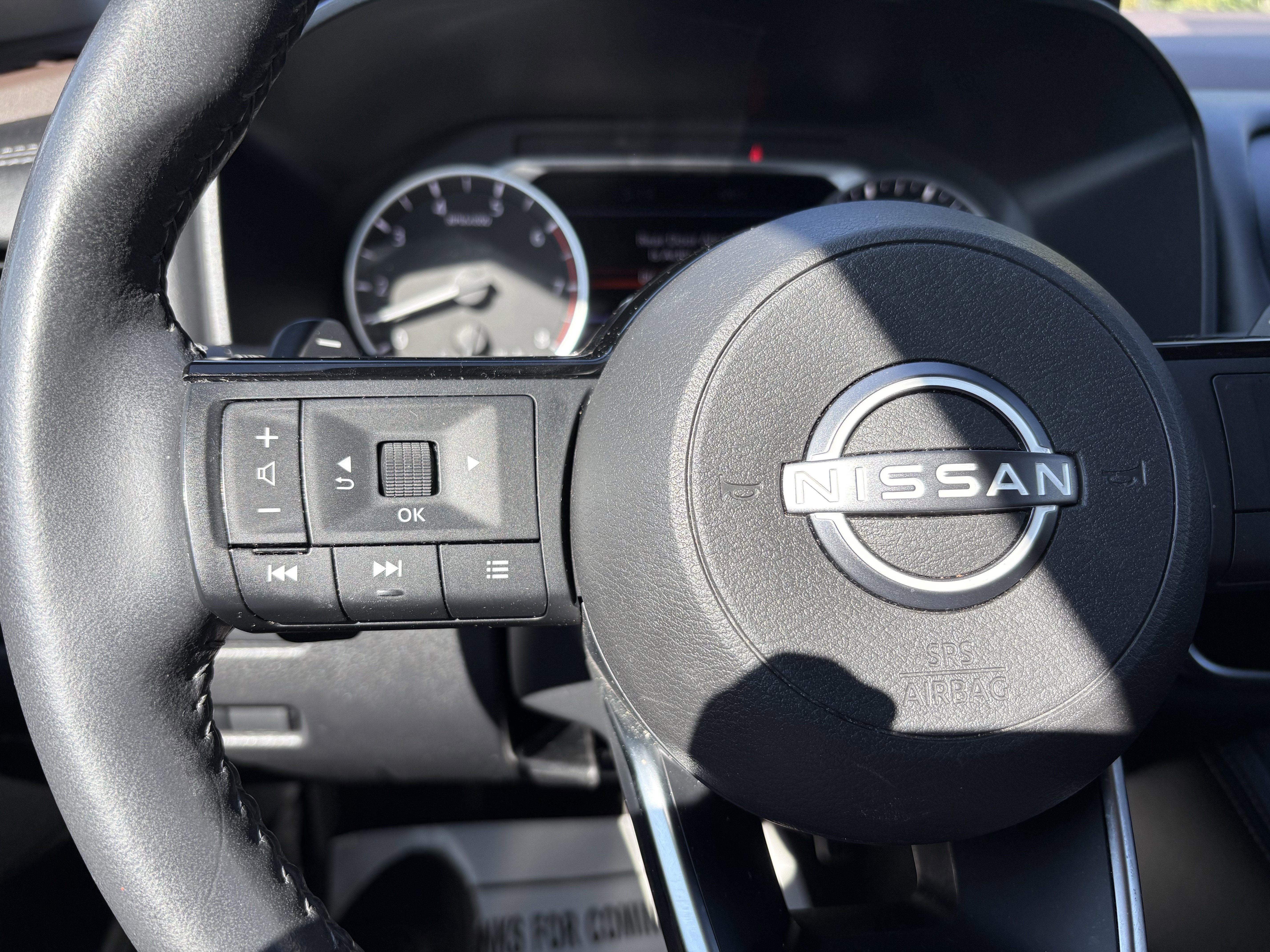 Used 2022 Nissan Rogue SL w/ SL Premium Package image 20