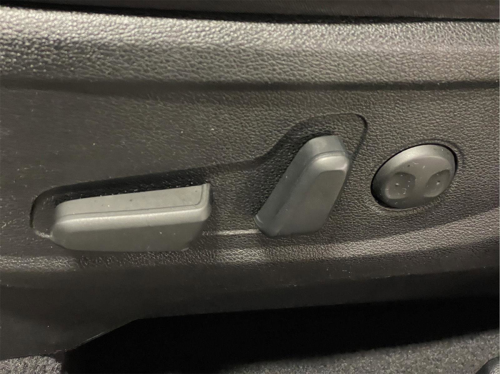 Used 2021 Kia Telluride EX w/ EX Premium Package image 26