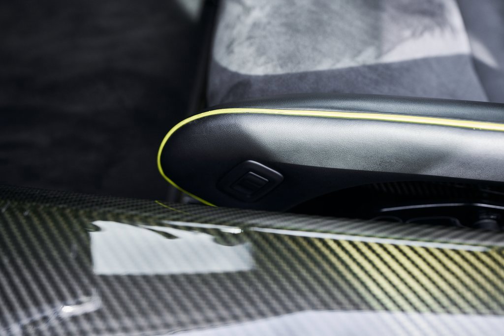 Used 2015 Porsche 918 Spyder image 52