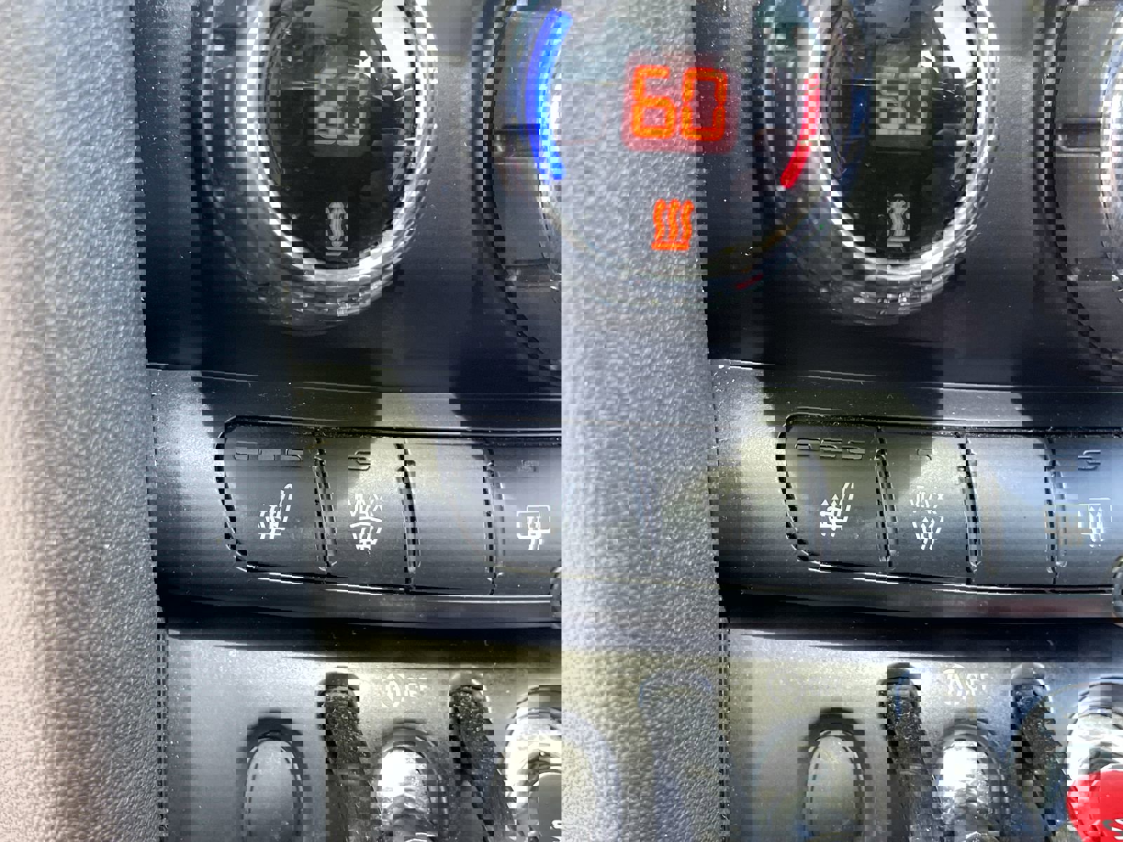 Used 2020 MINI Cooper 2-Door Hardtop image 25