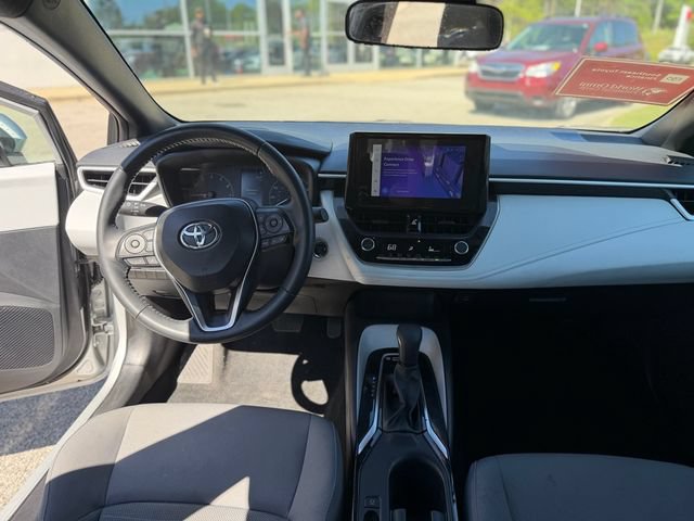 Used 2025 Toyota Corolla SE FWD image 11