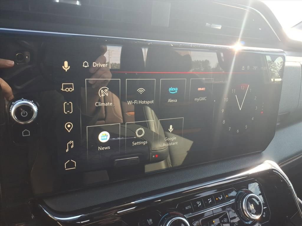 Used 2024 GMC Sierra 2500 AT4 w/ AT4 Premium Plus Package image 27