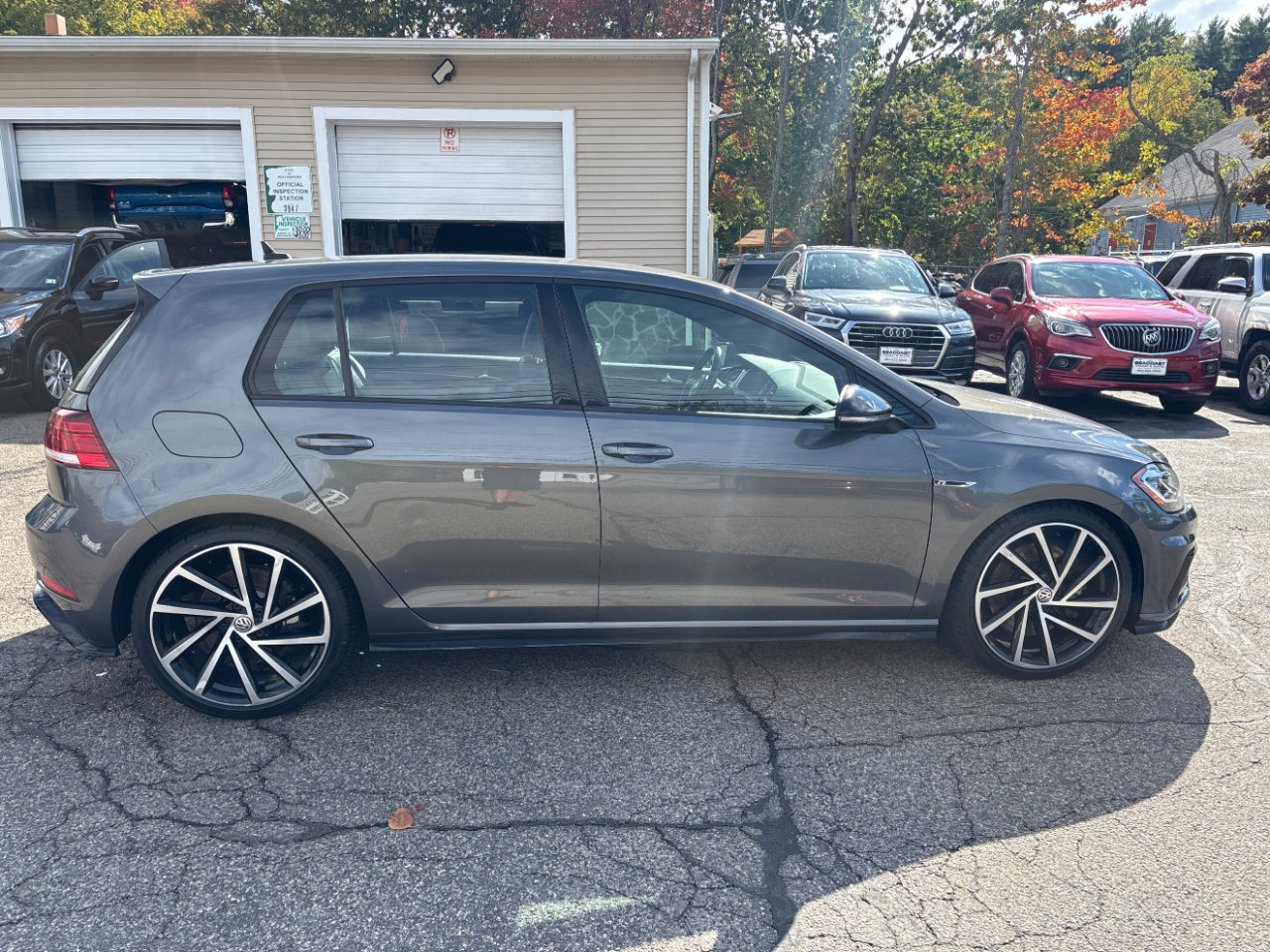 Used 2019 Volkswagen Golf R 4-Door image 6