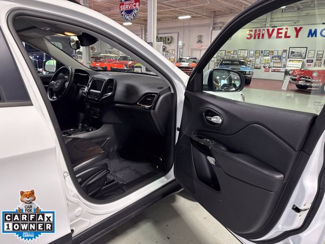 Certified 2021 Jeep Cherokee Latitude Plus AWD/4WD image 47