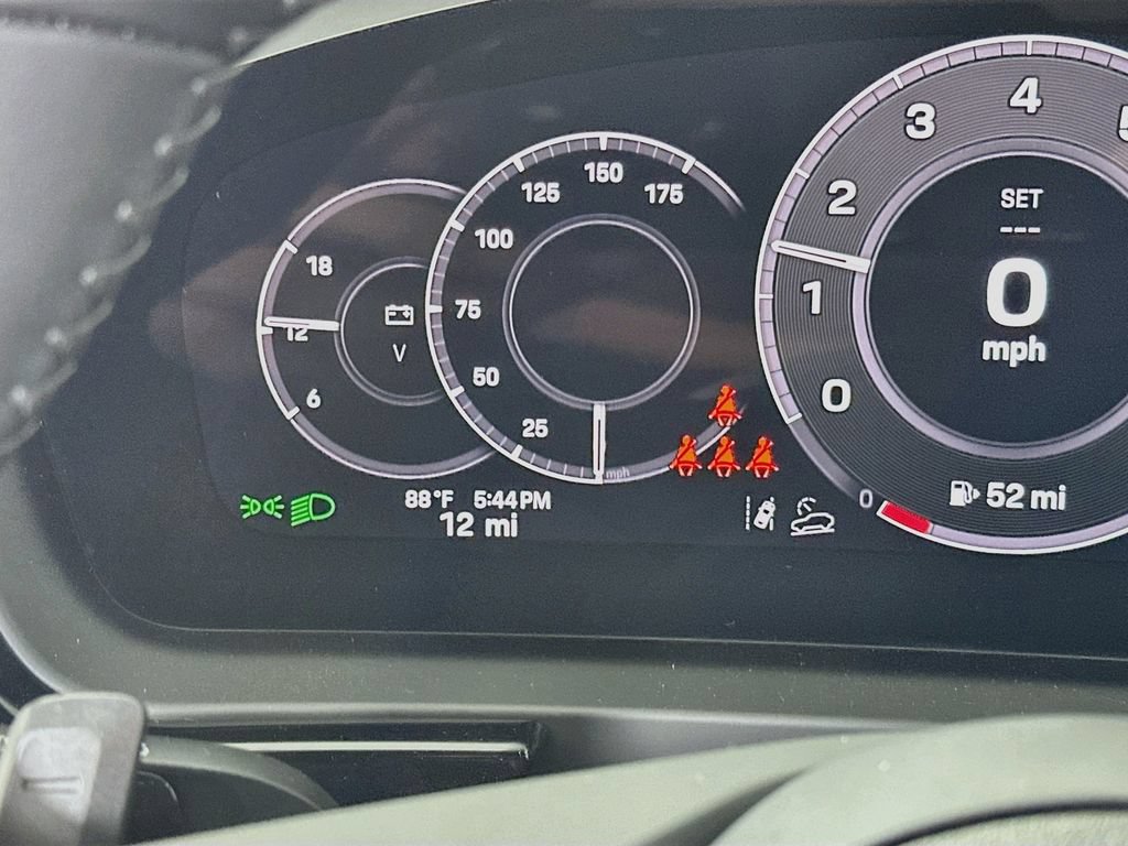New 2026 Porsche Cayenne Coupe AWD/4WD image 13