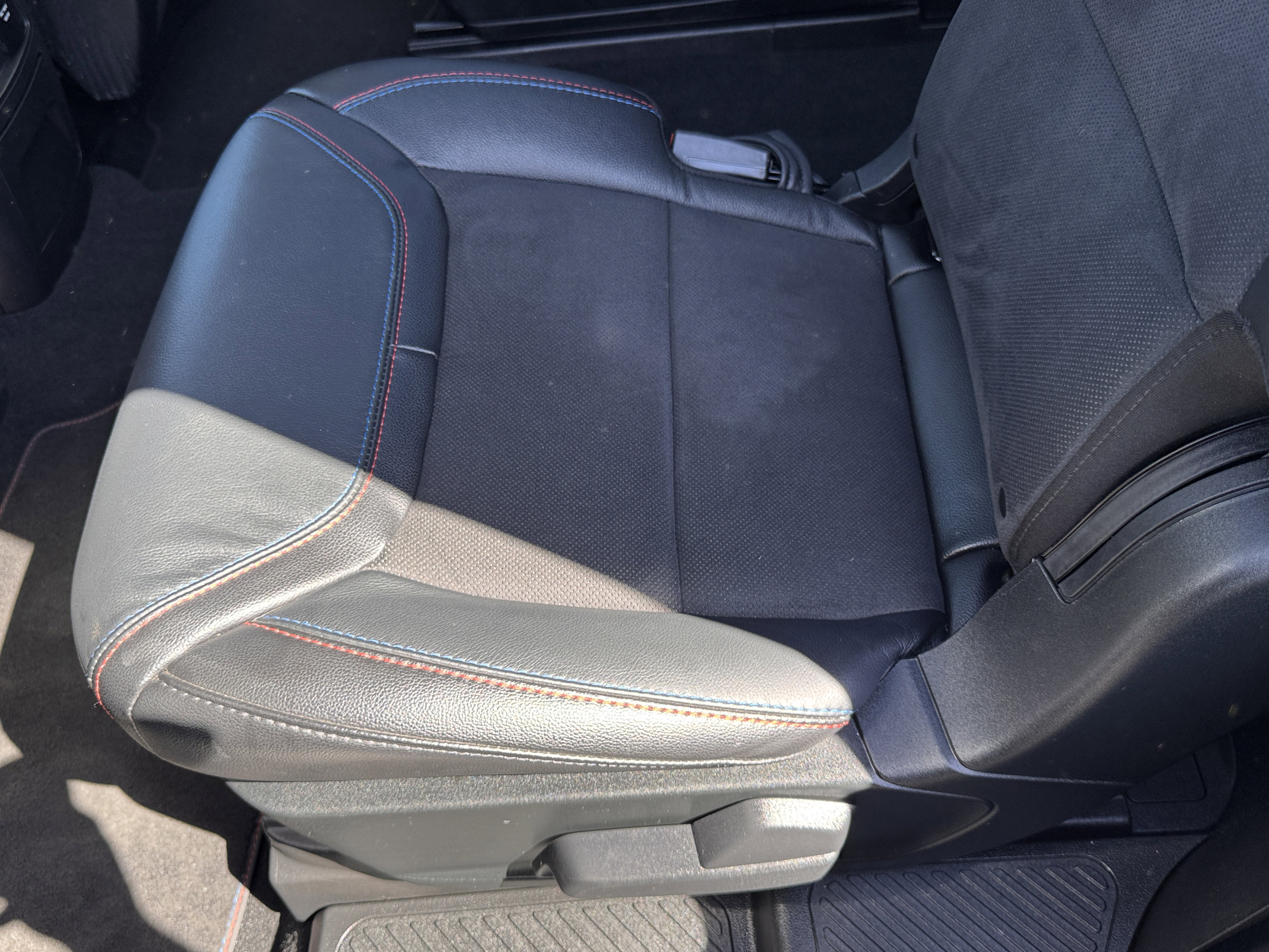 Certified 2024 Ford Explorer ST w/ Equipment Group 401A image 21