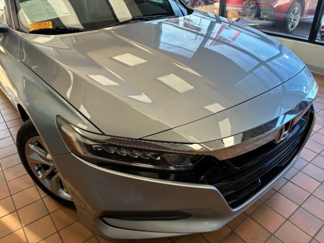 Used 2018 Honda Accord LX image 2