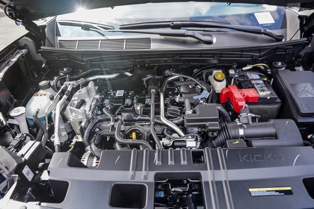 New 2026 Nissan Kicks SR image 28