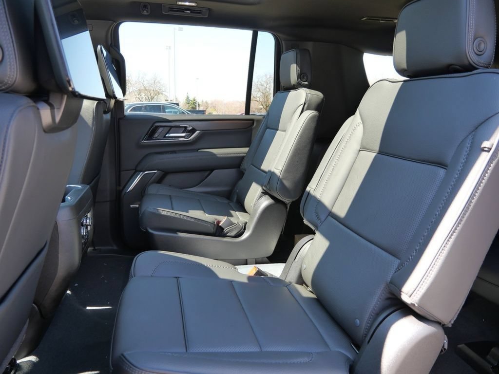 New 2026 GMC Yukon XL Denali w/ Denali Reserve Package AWD/4WD image 42