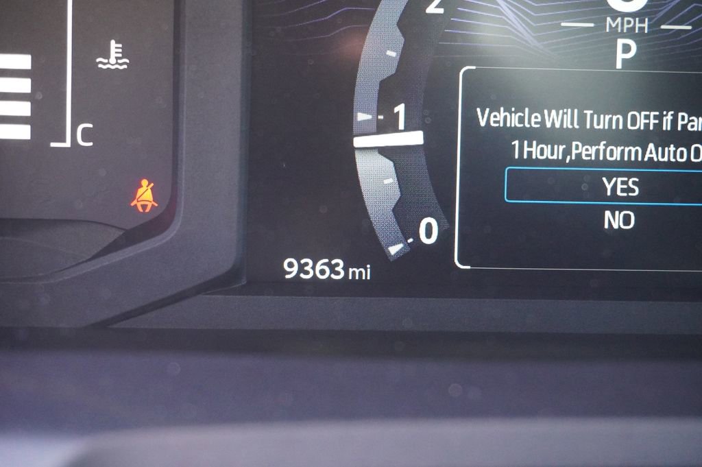 Certified 2025 Toyota Tacoma SR5 AWD/4WD image 9