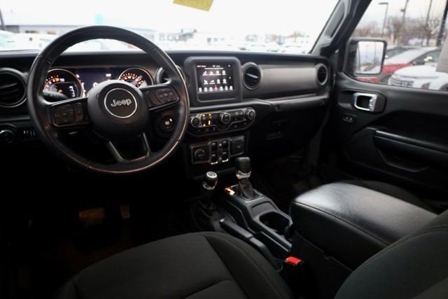 Used 2021 Jeep Gladiator Willys image 30