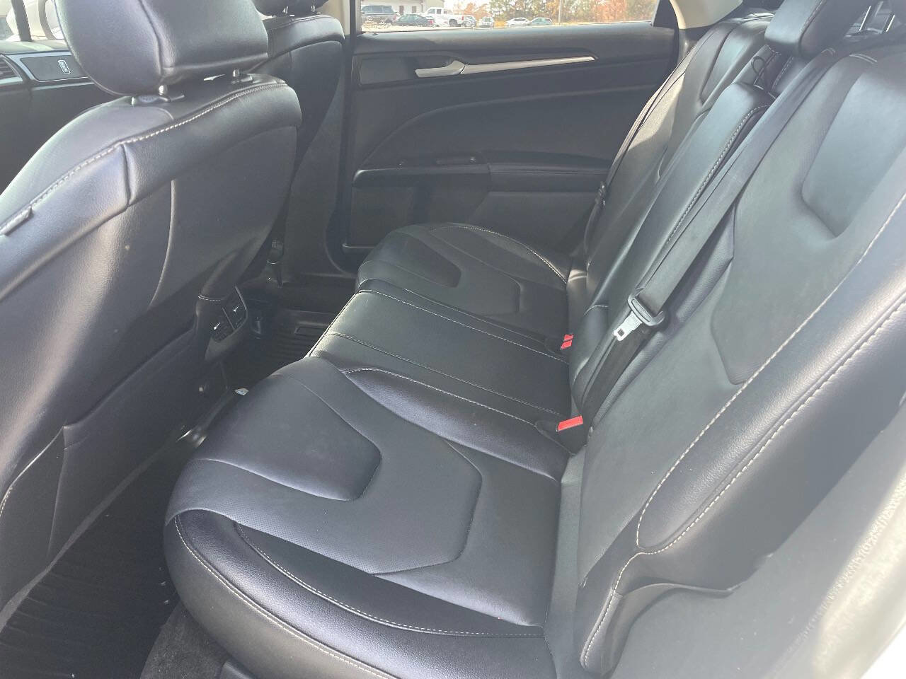 Used 2018 Ford Fusion Titanium AWD/4WD image 8