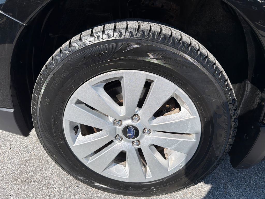 Used 2019 Subaru Outback 2.5i Premium AWD/4WD image 7
