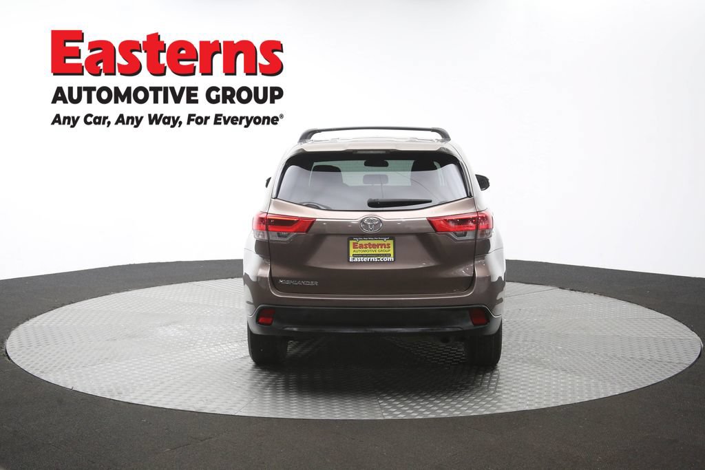Used 2019 Toyota Highlander LE FWD image 36