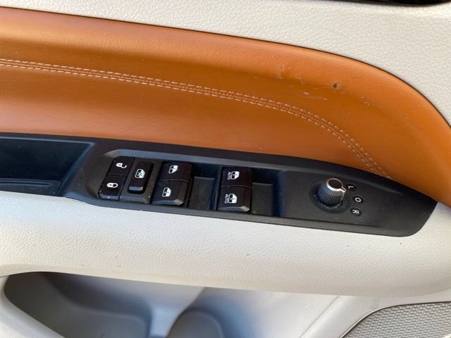 Used 2023 Jeep Compass Limited AWD/4WD image 27