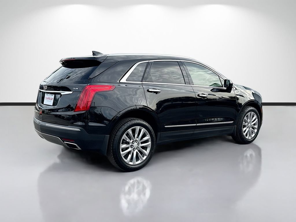 Used 2018 Cadillac XT5 Platinum AWD/4WD image 3