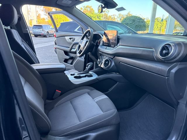 Certified 2026 Chevrolet Blazer LT FWD image 32