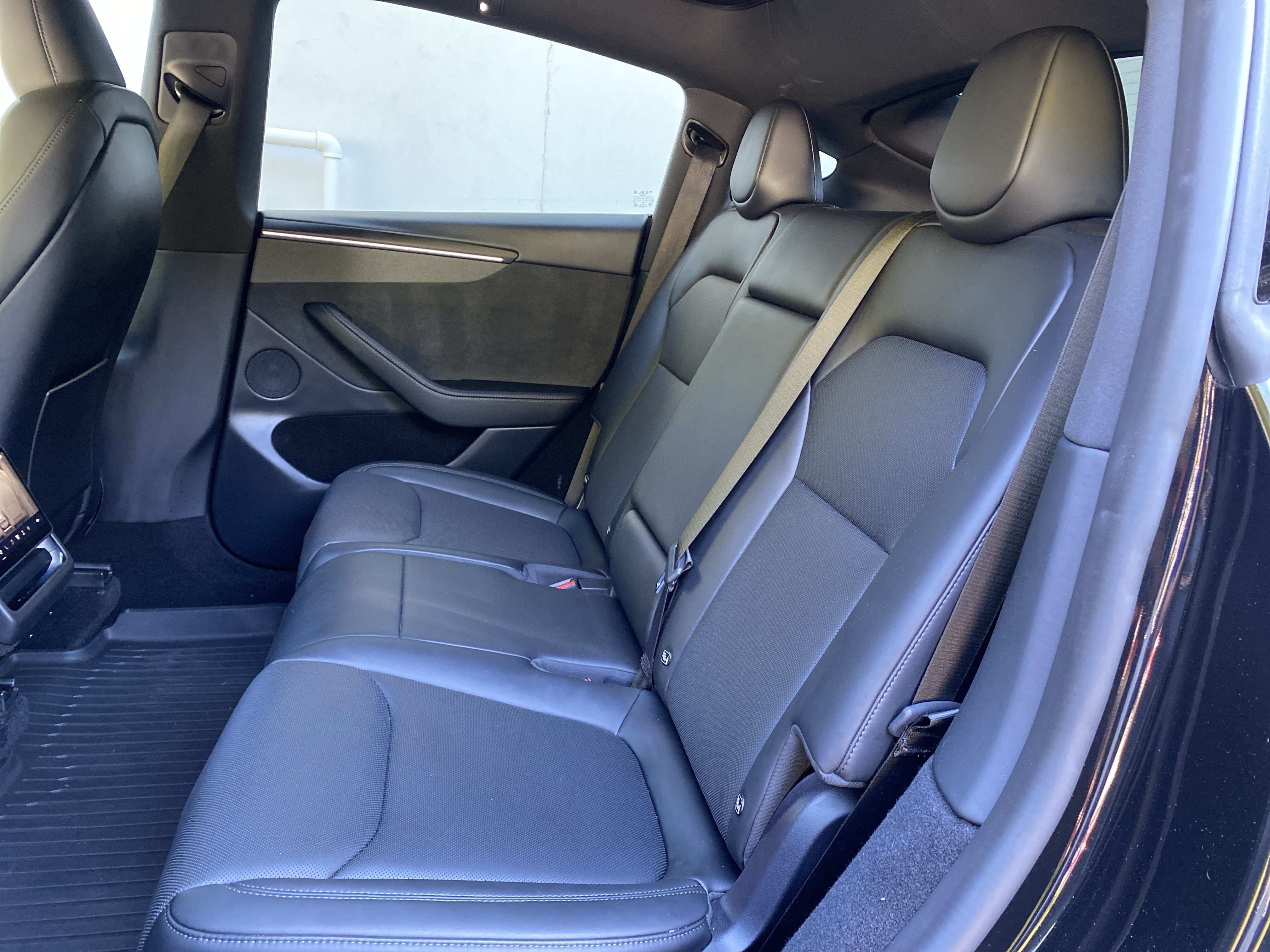 Used 2026 Tesla Model Y AWD image 34