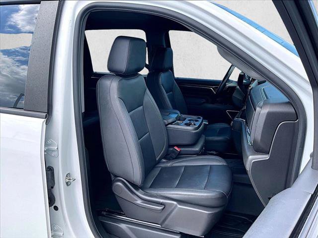 Used 2024 Chevrolet Silverado 2500 LT w/ Convenience Package AWD/4WD image 9