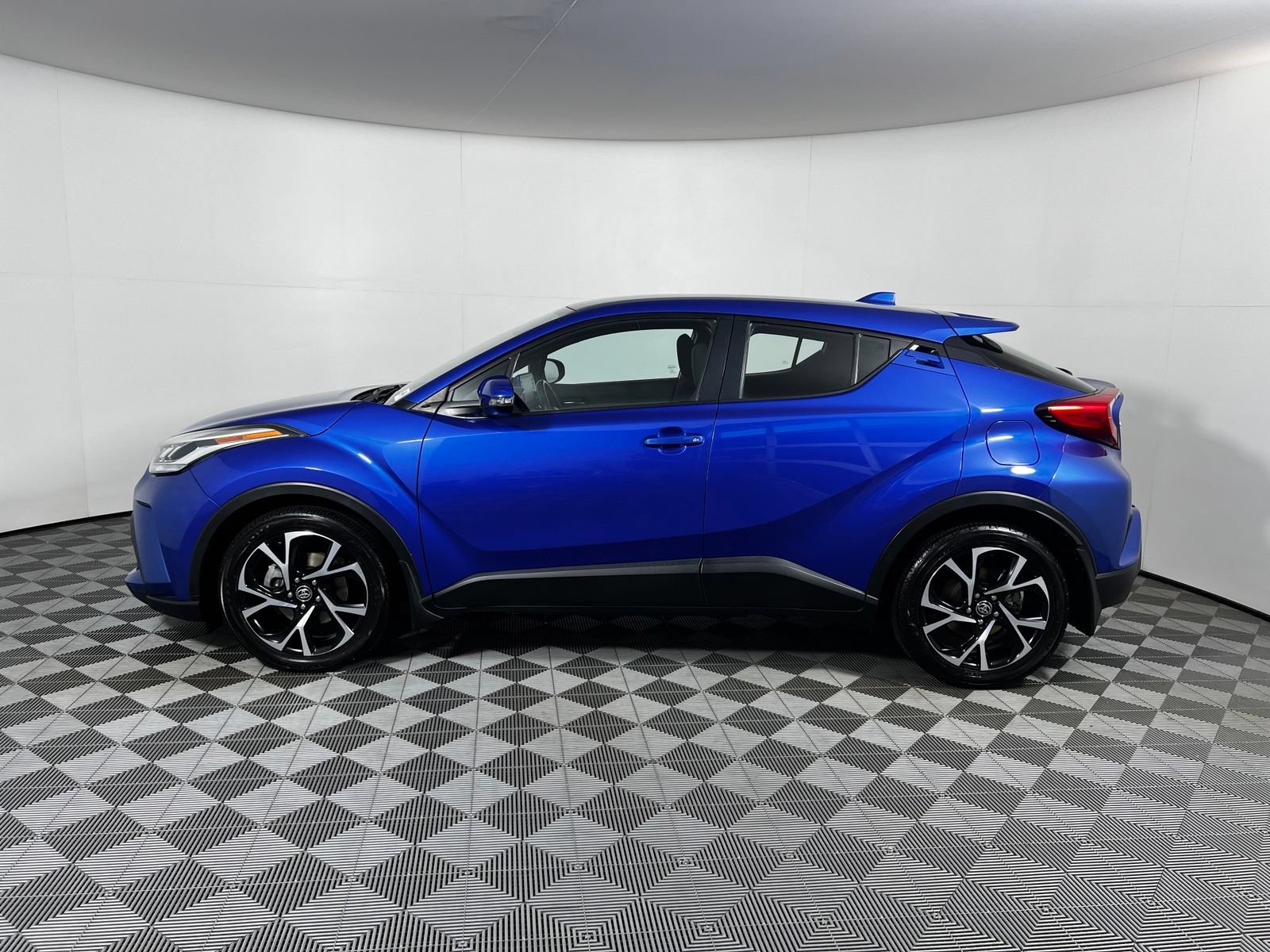 Certified 2021 Toyota C-HR XLE FWD image 8