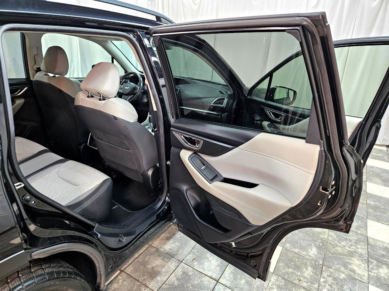 Used 2019 Subaru Forester Premium image 12