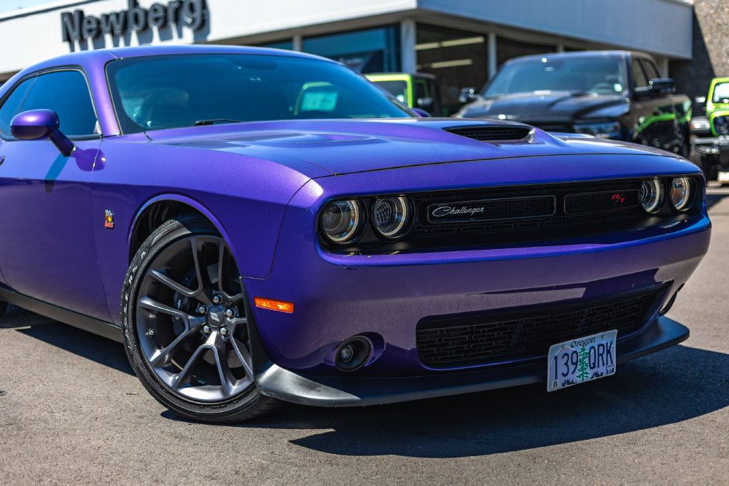 Used 2023 Dodge Challenger R/T Scat Pack RWD image 3