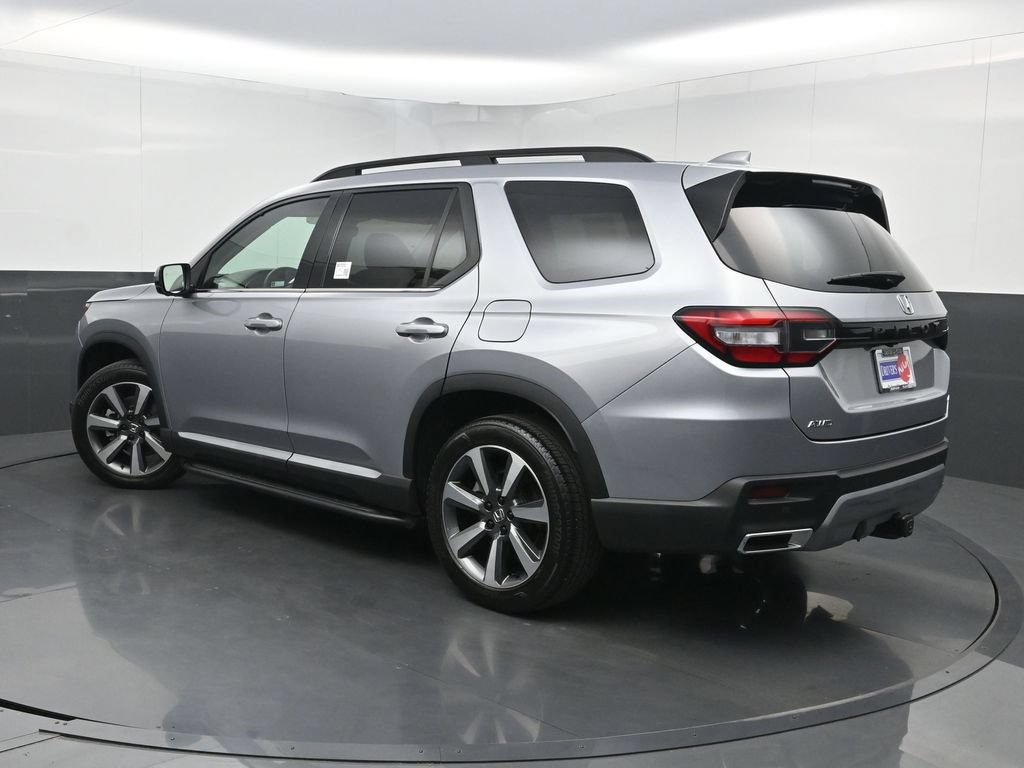 Used 2024 Honda Pilot Elite image 26