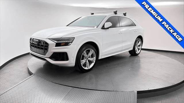 Used 2023 Audi Q8 Premium w/ Convenience Package AWD/4WD image 2