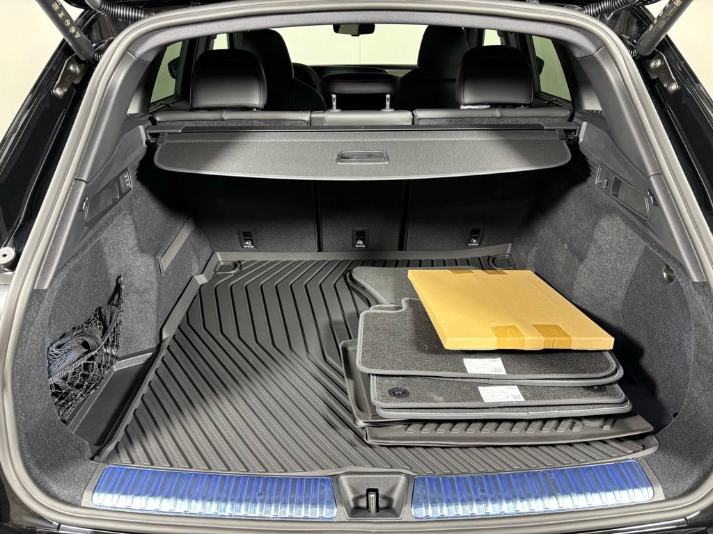 New 2026 Audi SQ5 Premium Plus AWD/4WD image 15