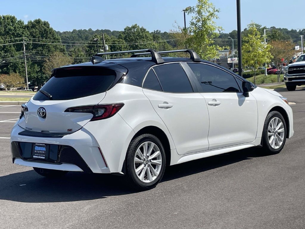 Used 2024 Toyota Corolla SE FWD image 3