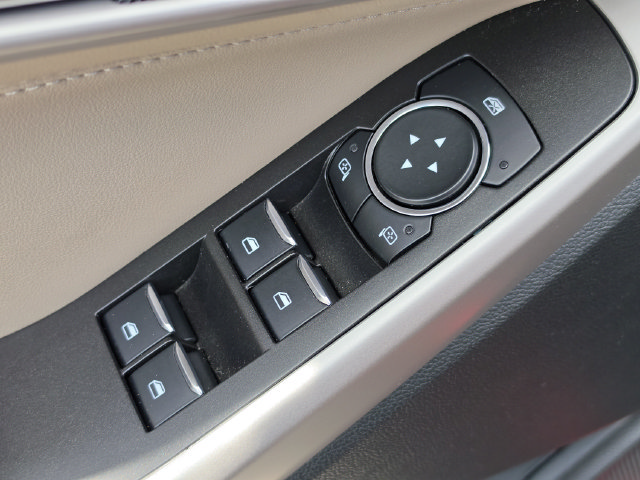 Used 2024 Ford Explorer XLT RWD image 25