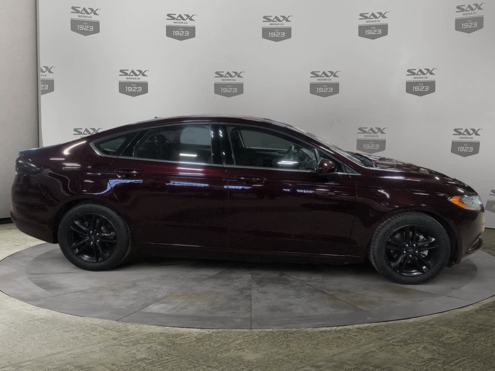 Used 2018 Ford Fusion SE image 6