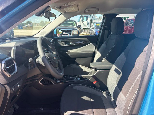 Used 2025 Chevrolet TrailBlazer LT AWD/4WD image 12