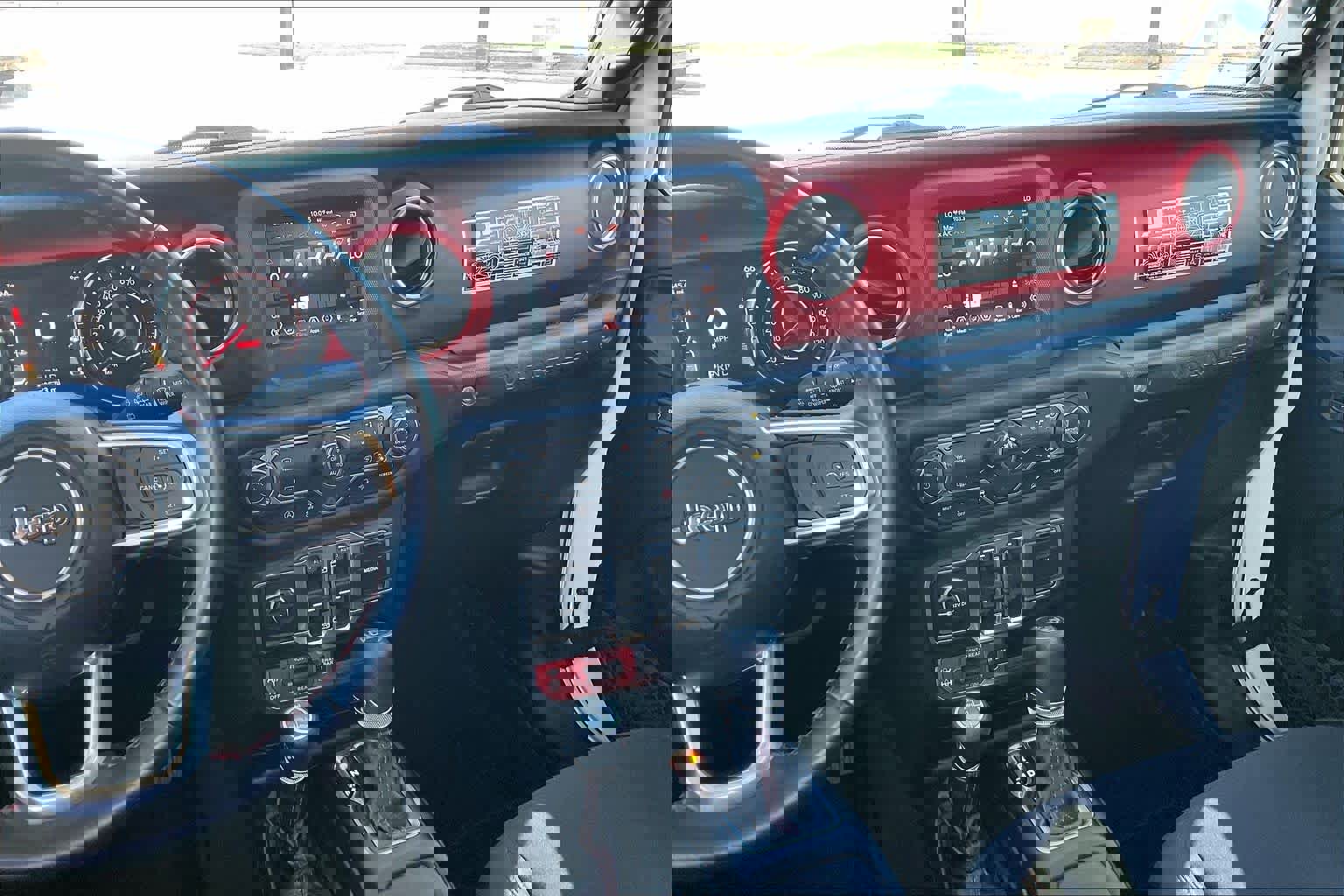 Used 2018 Jeep Wrangler Unlimited Rubicon AWD/4WD image 7