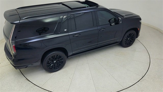 Used 2023 Cadillac Escalade ESV Sport Platinum w/ LPO, ONYX Package image 92