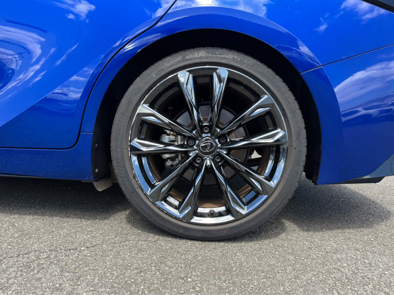 Used 2025 Lexus IS 350 F Sport RWD image 2