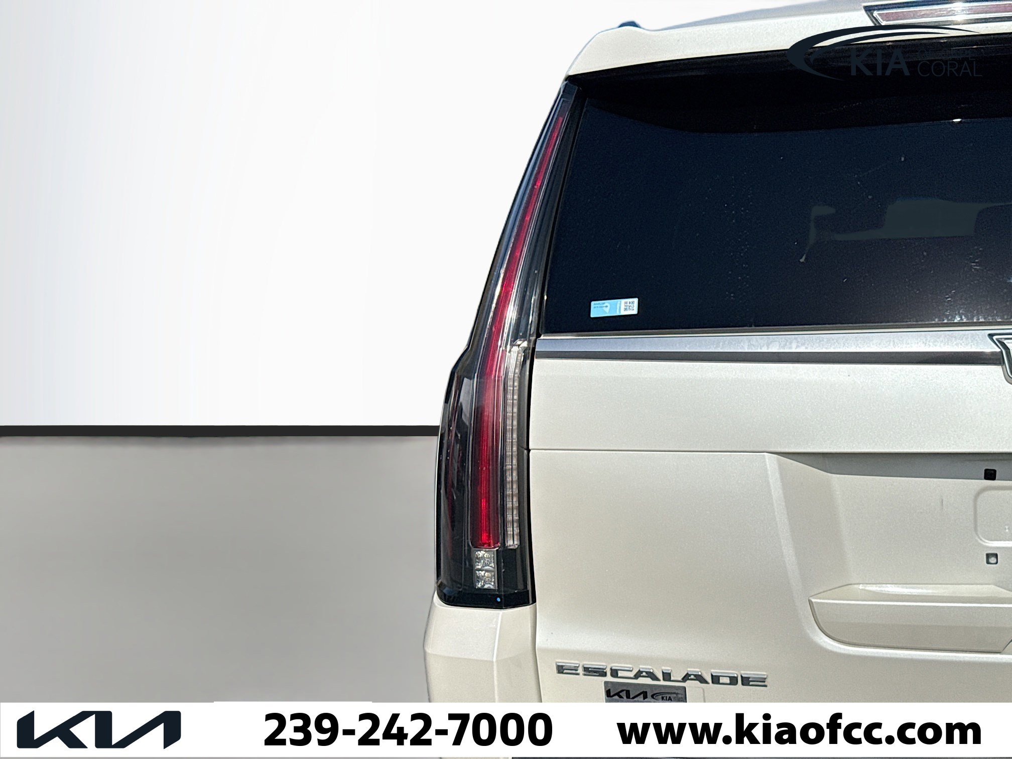Used 2015 Cadillac Escalade ESV Platinum image 10