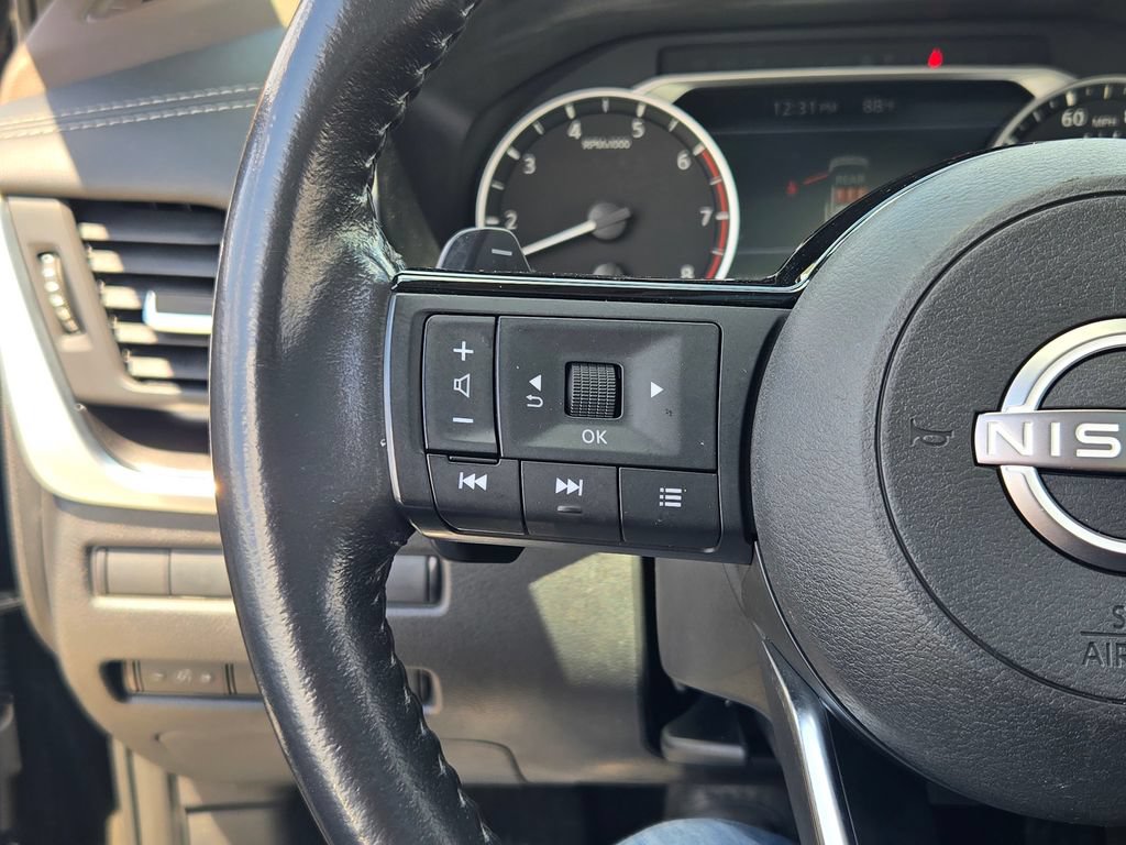 Used 2023 Nissan Rogue SV w/ SV Premium B Package AWD/4WD image 40