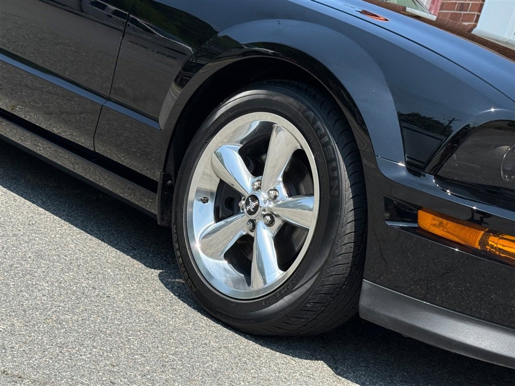 Used 2009 Ford Mustang GT image 29