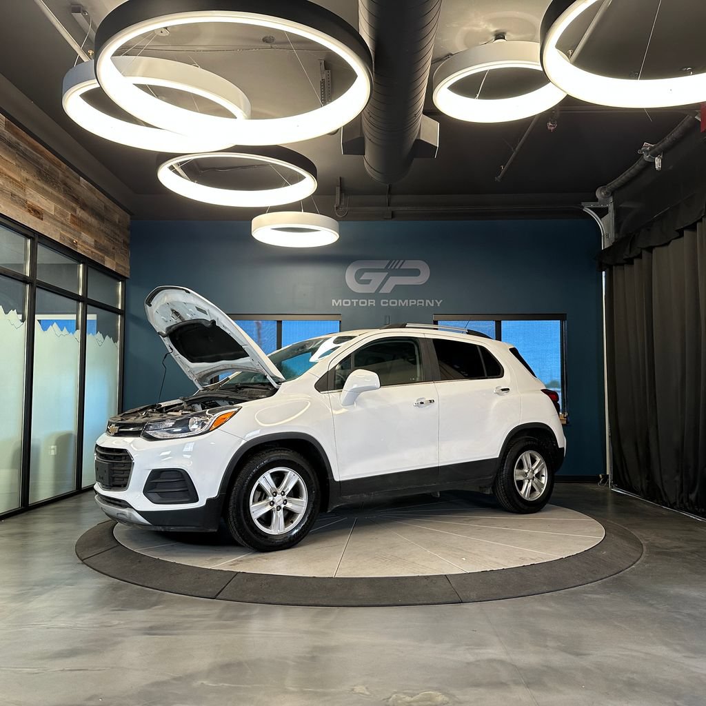 Used 2018 Chevrolet Trax LT w/ LT Convenience Package FWD image 23