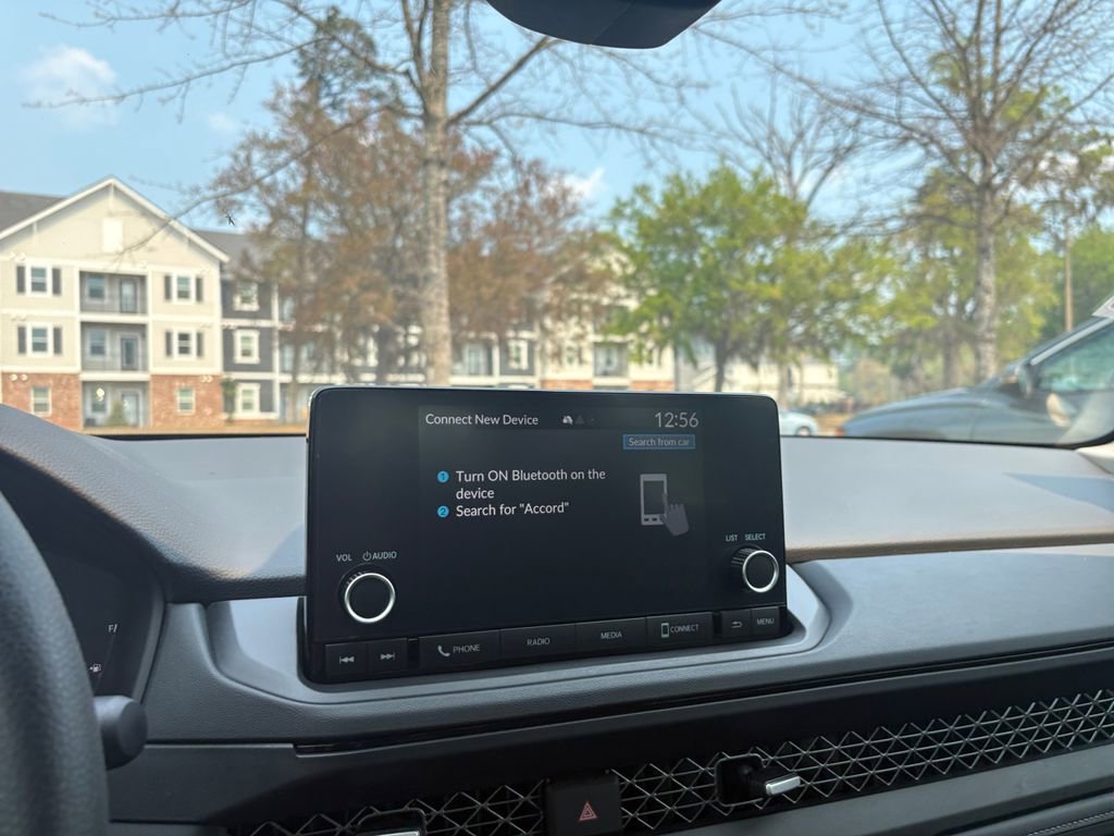 Used 2025 Honda Accord SE image 18