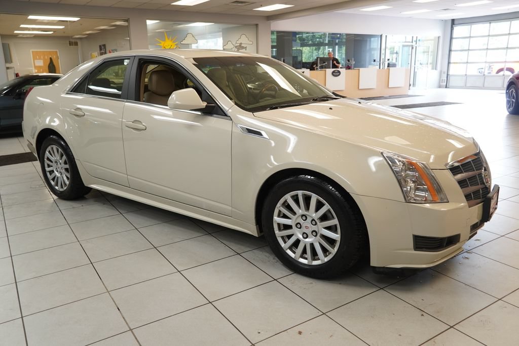 Used 2011 Cadillac CTS Luxury AWD/4WD image 12